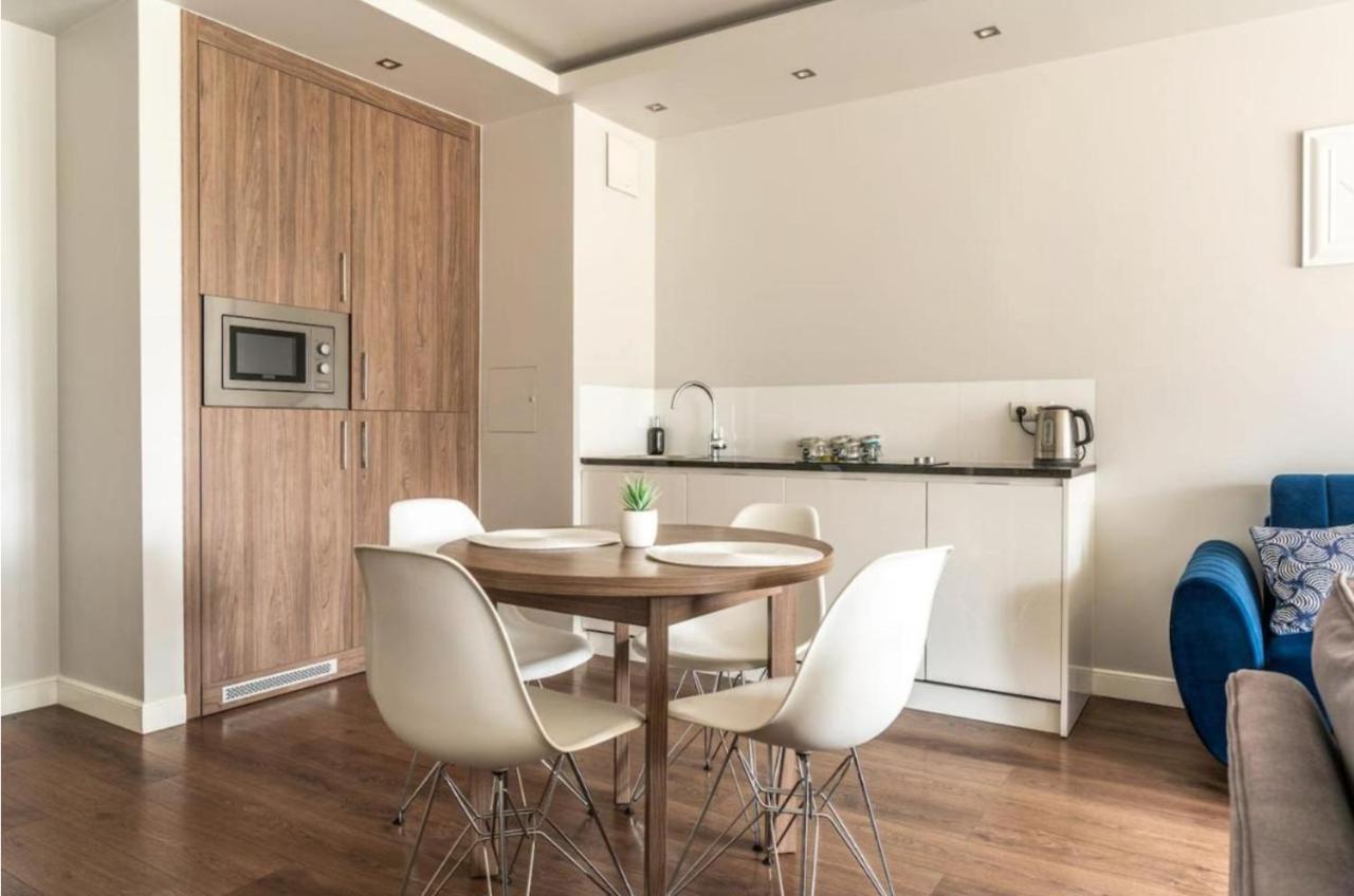Golden Apartments Warsaw - Browary Warszawskie - Luxury & Cozy Apartments - Oxygen Residence- Wronia Esterno foto