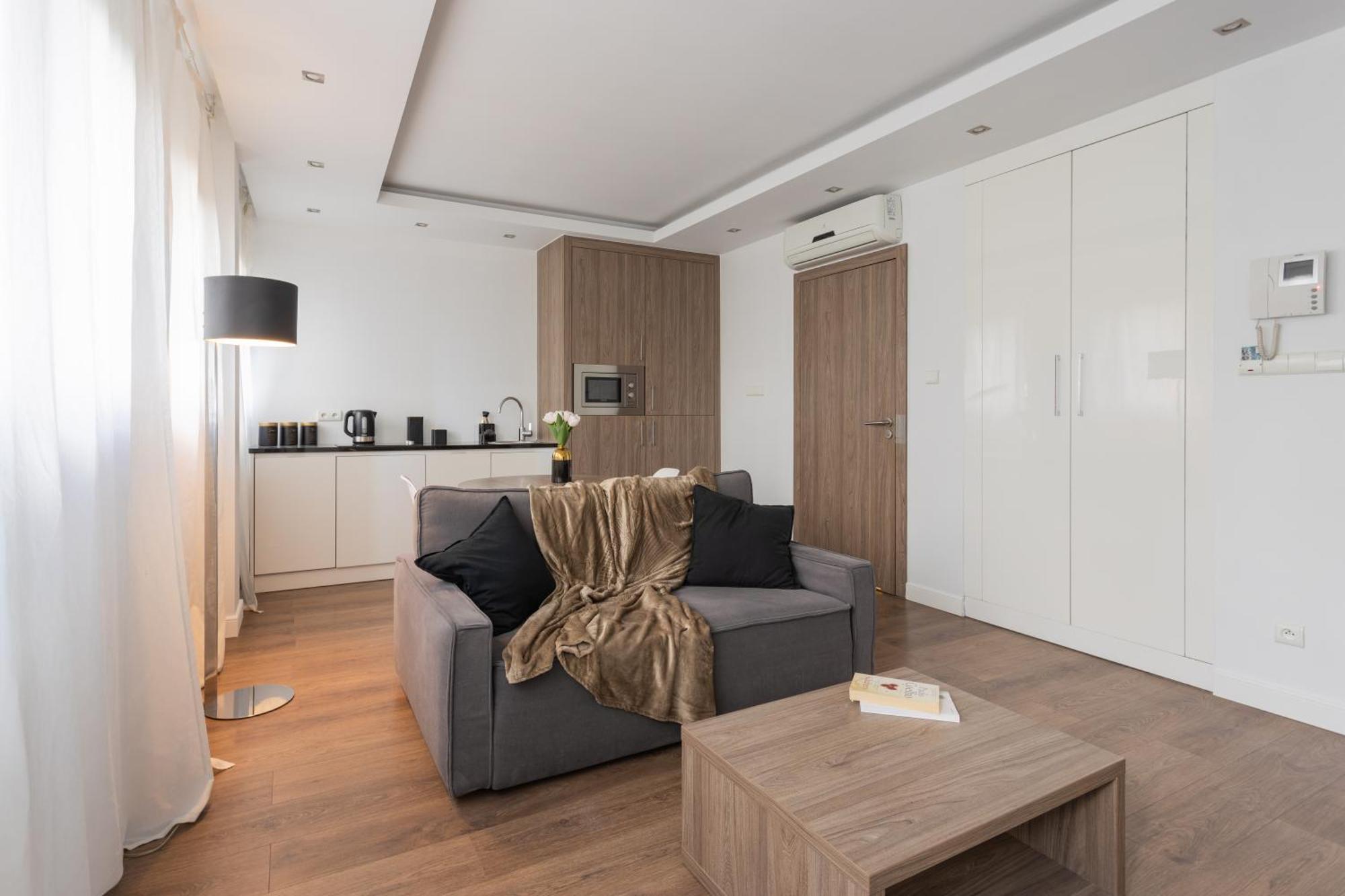 Golden Apartments Warsaw - Browary Warszawskie - Luxury & Cozy Apartments - Oxygen Residence- Wronia Esterno foto